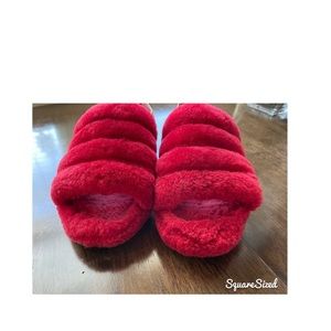 UGG Fluff Yeah Slide